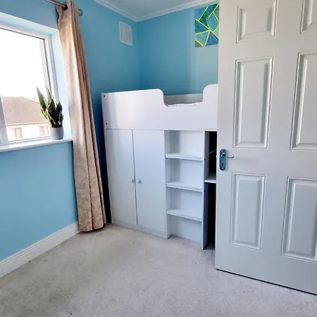 Holiday home Private 3 Bedroom House In Town
